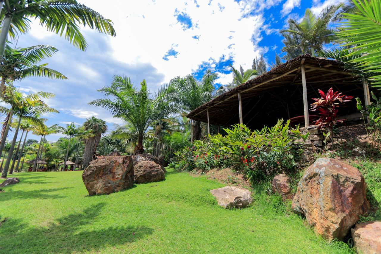 The Palm Beach Resort Gisenyi Exteriör bild